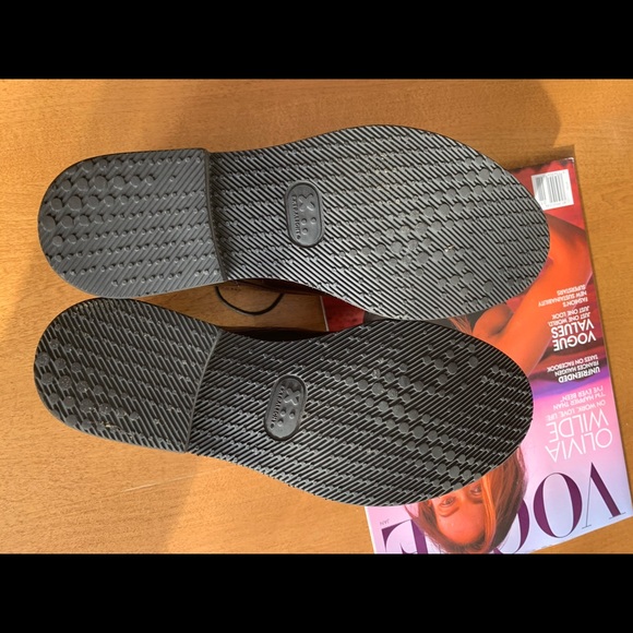 COOL ๐ AGL Patent Leather Loafers Burgundy Maroon Size 6 Made in Italy -New! - Picture 13 of 15